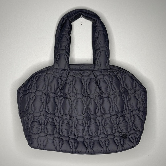 lululemon athletica Bags Lululemon Quilted Embrace Tote Bag 2l In